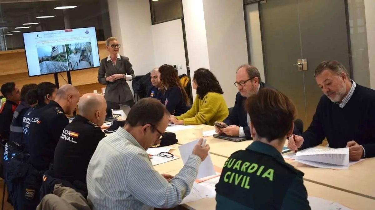 Alerta al m&oacute;vil y cortes de tr&aacute;fico en Cuenca por un simulacro