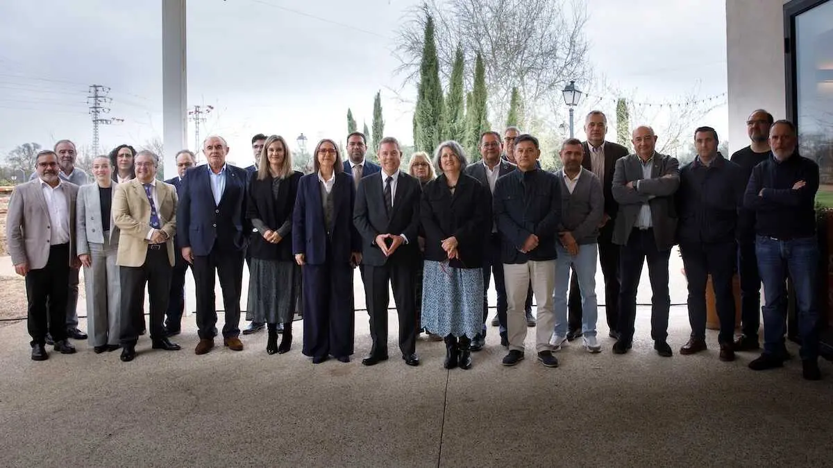 El presidente regional, Emiliano Garc&iacute;a-Page, preside, en Toledo, el Consejo del Agua de Castilla-La Mancha, celebrado en el Laberinto del Rey.
