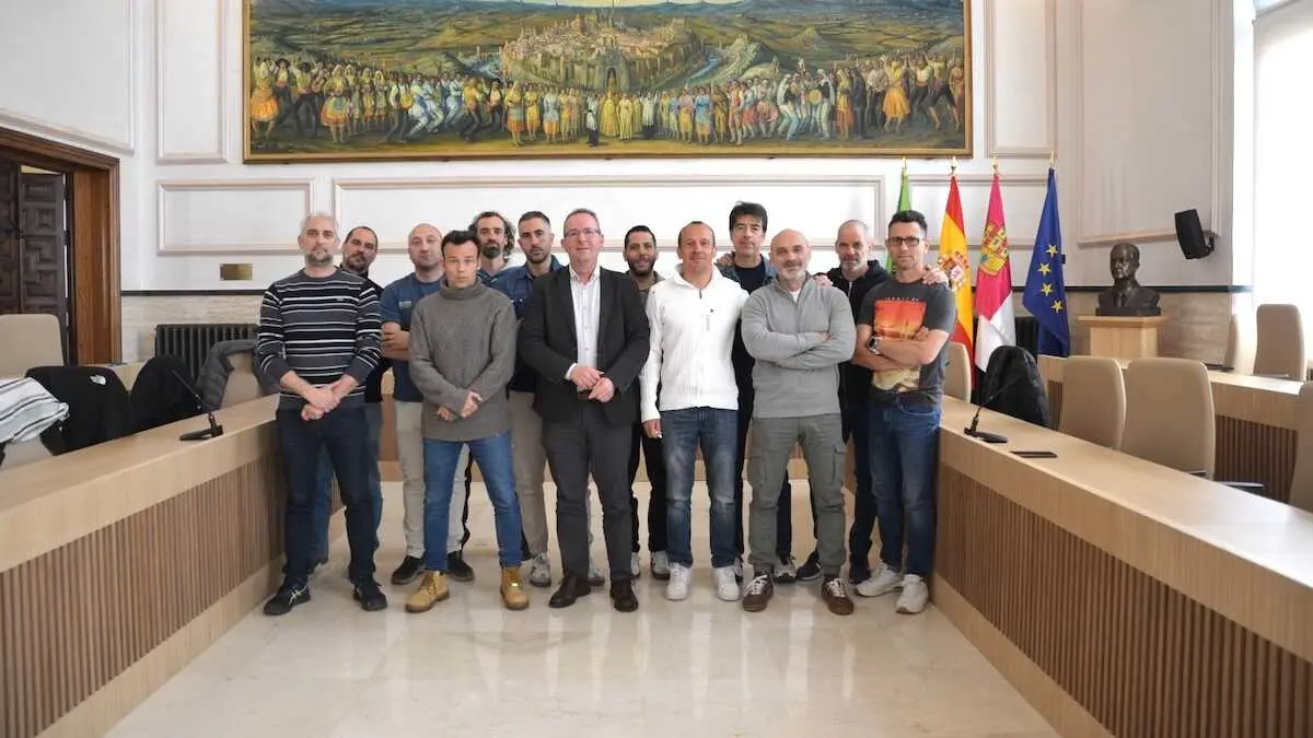 Pacto en Toledo: subida del 8% y m&aacute;s plazas para los bomberos del CPEIS