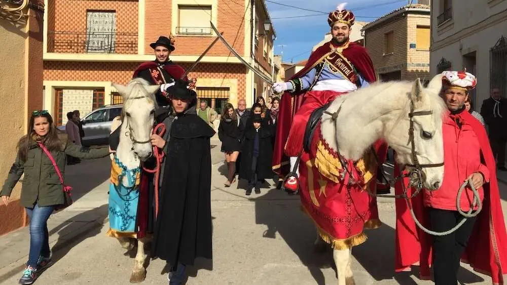 El alcalde de Las Valeras (Cuenca) apoya la reivindicaci&oacute;n de las mujeres que piden participar en la fiesta de Moros y Cristianos