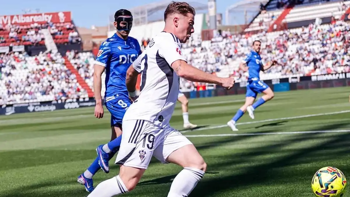 La pegada del Burgos castiga los fallos defensivos del Albacete (2-3)