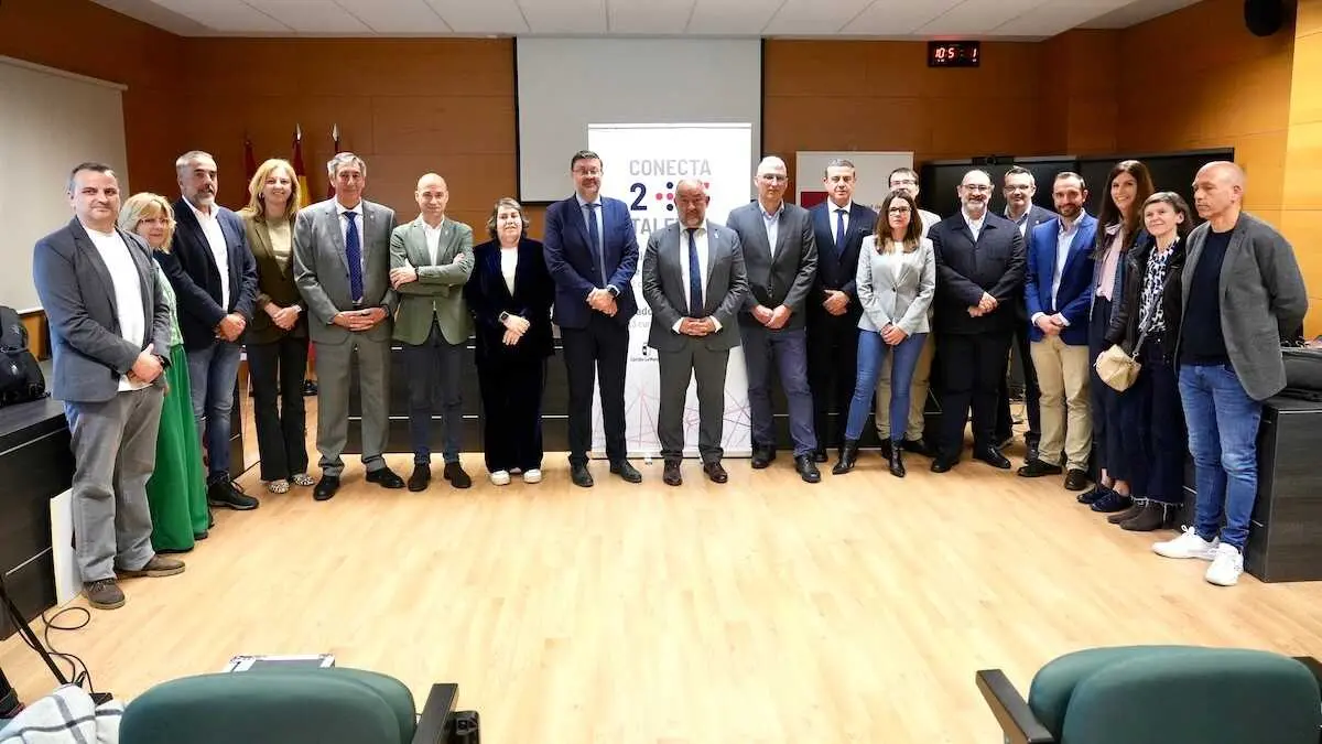 La UCLM y la Junta lanzan un plan para unir FP y Grado en 5 a&ntilde;os
