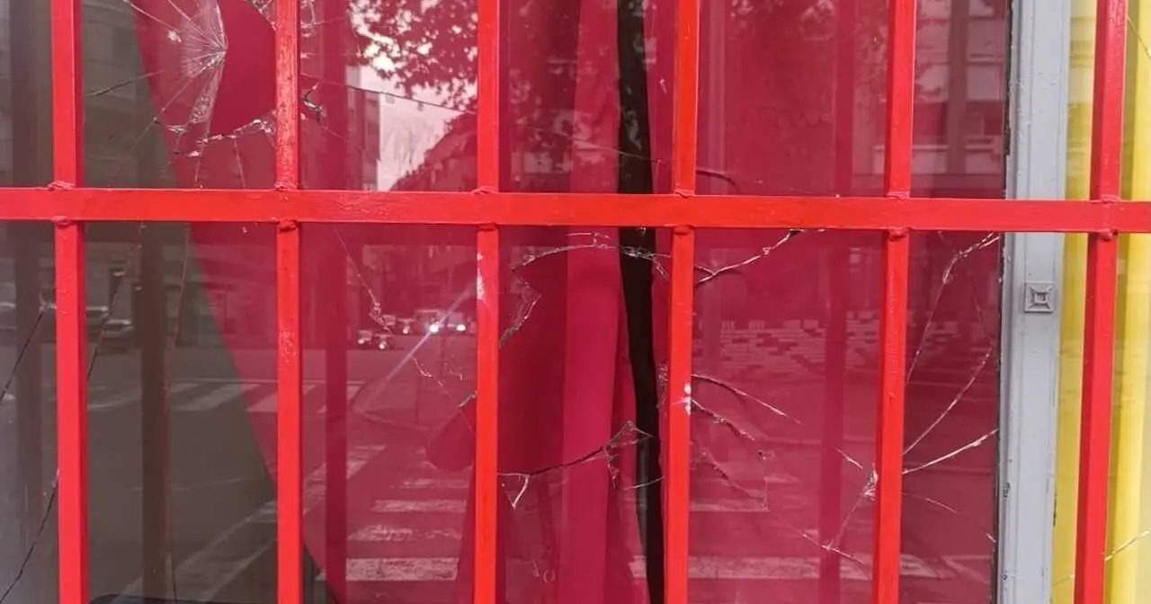 Vandalizan la sede del PCE e IU en Talavera de la Reina (Toledo) antes de su inauguraci&oacute;n