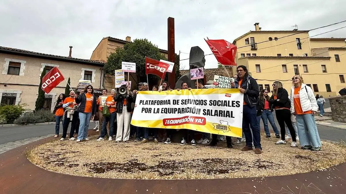 La brecha salarial en servicios sociales llega a las Cortes de Castilla-La Mancha