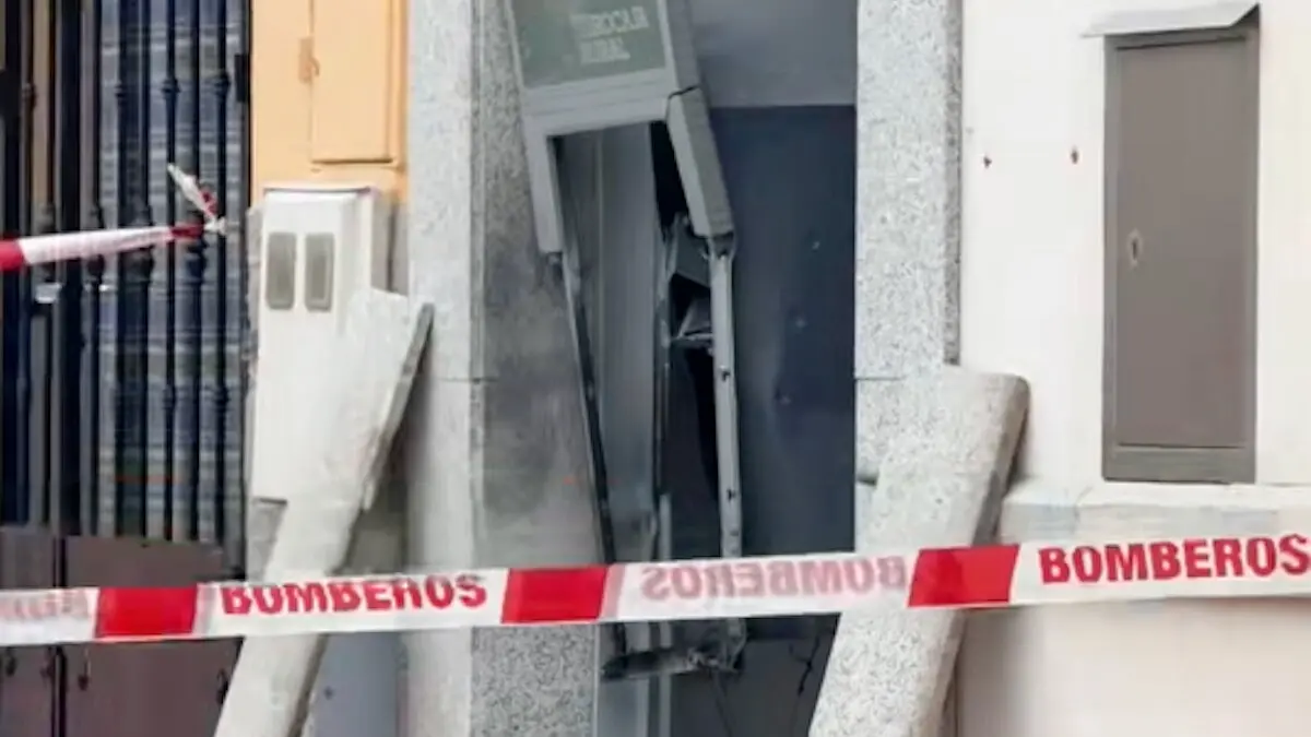 La Guardia Civil investiga un robo con explosivos en una sucursal bancaria de Montearag&oacute;n (Toledo)
