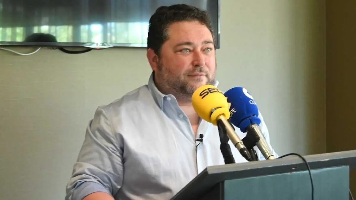 El portavoz del Grupo Municipal Vox en el Ayuntamiento de Puertollano, F&eacute;lix Canal