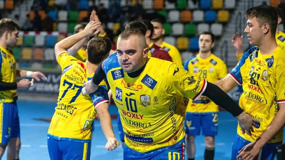 Jorge Romanillos deja el Caser&iacute;o tras el ascenso hist&oacute;rico a Asobal - Fotograf&iacute;a: Lanza/Elena Rosa