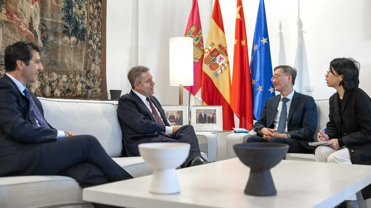 El presidente de Castilla-La Mancha, Emiliano Garc&iacute;a-Page, recibir&aacute; en Toledo el viernes a la gobernadora de la provincia china de Sichuan.