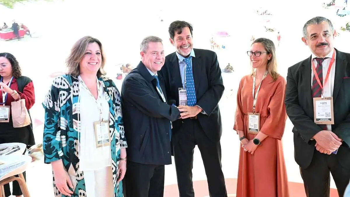 El presidente de Castilla-La Mancha, Emiliano Garc&iacute;a-Page, visita, en Sao Paulo, el estand de Castilla-La Mancha en la Feria de Turismo WTM Latin America 2026, que se ha celebrado en el Expo Center Norte de S&atilde;o Paulo.
