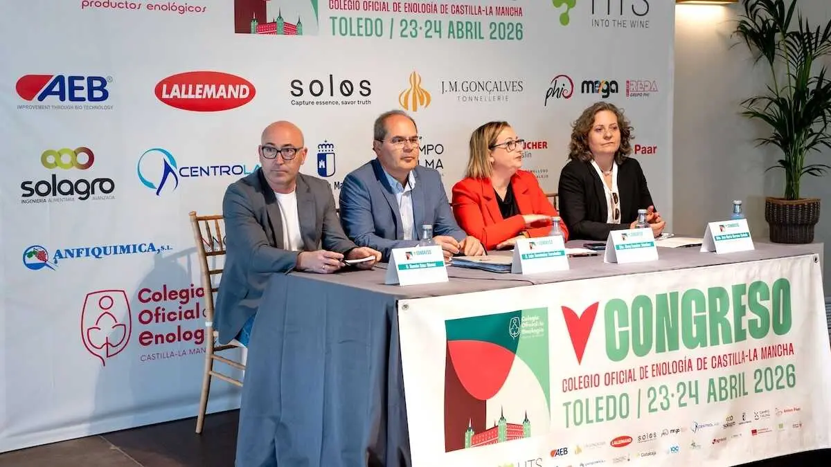 Inauguraci&oacute;n del V Congreso de En&oacute;logos de Castilla-La Mancha que se celebra en la ciudad de Toledo.