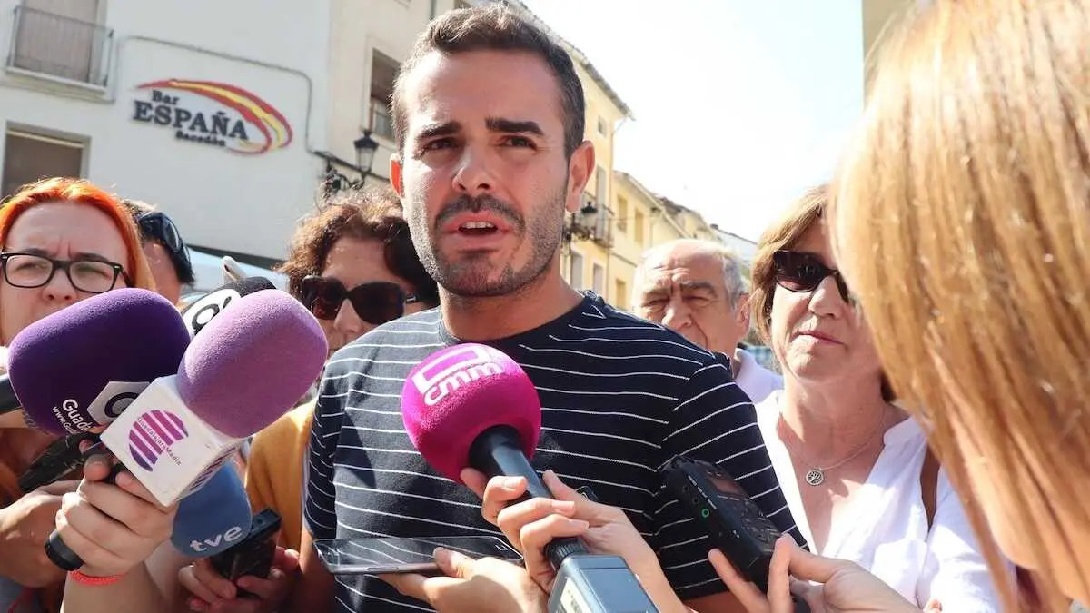 El presidente de la Asociaci&oacute;n de Municipios Ribere&ntilde;os de Entrepe&ntilde;as y Buend&iacute;a y alcalde de Alcocer (Guadalajara), Borja Castro