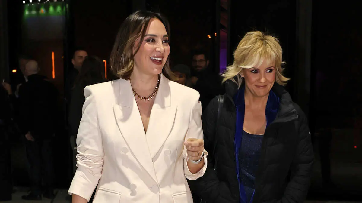 En la imagen de archivo Tamara Falc&oacute; junto a Cristina Pardo