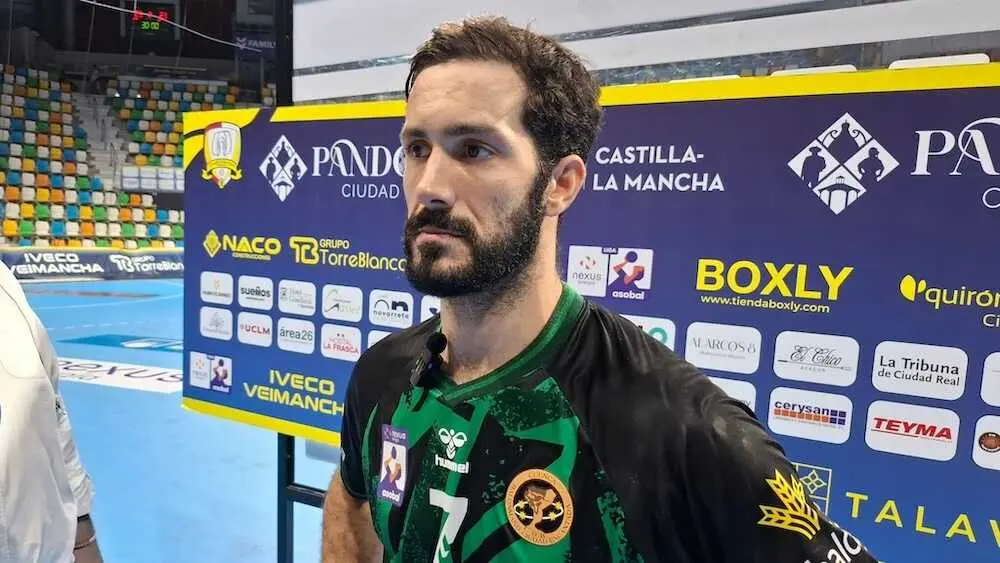 Nacho Pizarro, extremo izquierdo del Rebi Cuenca - Fotograf&iacute;a: A.R.