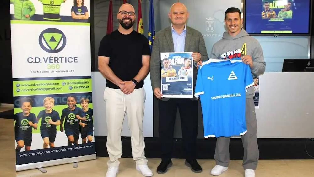 Alfon Gonz&aacute;lez trae su campus de f&uacute;tbol de &eacute;lite a ni&ntilde;os de Albacete