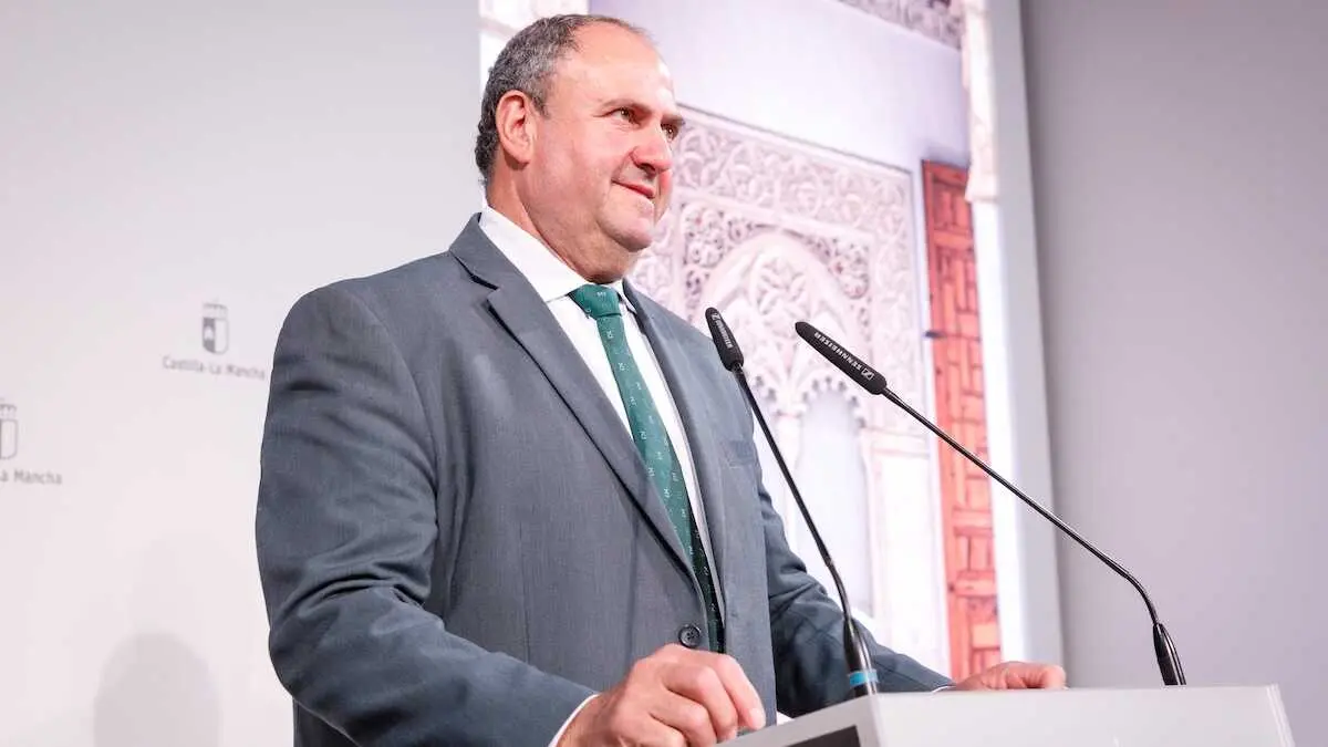El consejero de Agricultura, Ganader&iacute;a y Desarrollo Rural, Juli&aacute;n Mart&iacute;nez Liz&aacute;n, ha informado en rueda de prensa de los asuntos de su departamento abordados en el Consejo de Gobierno.