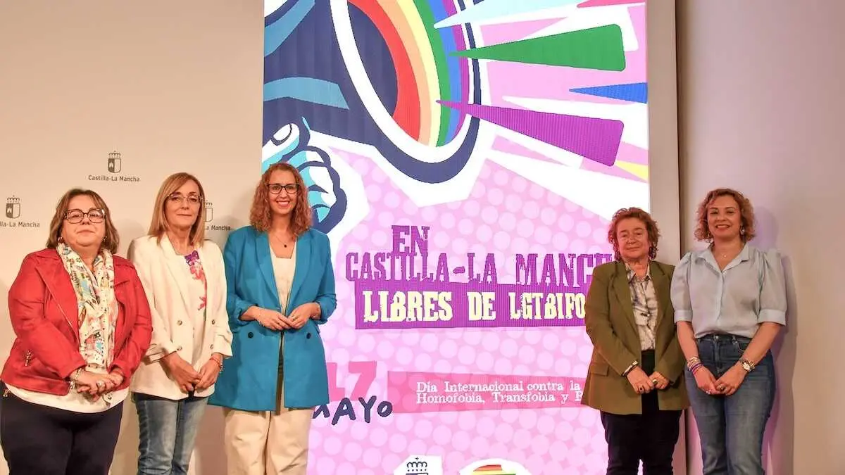 La consejera de Igualdad de Castilla-La Mancha, Sara Sim&oacute;n, ha presentado los primeros reconocimientos con motivo del D&iacute;a Internacional contra la Homofobia, Transfobia y Bifobia.