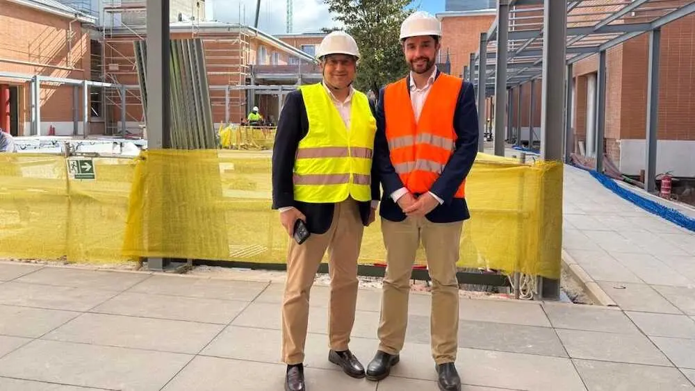El director general de Universidades, Investigaci&oacute;n e Innovaci&oacute;n, Jos&eacute; Antonio Castro, visita las obras del nuevo campus de la UAH en Guadalajara.