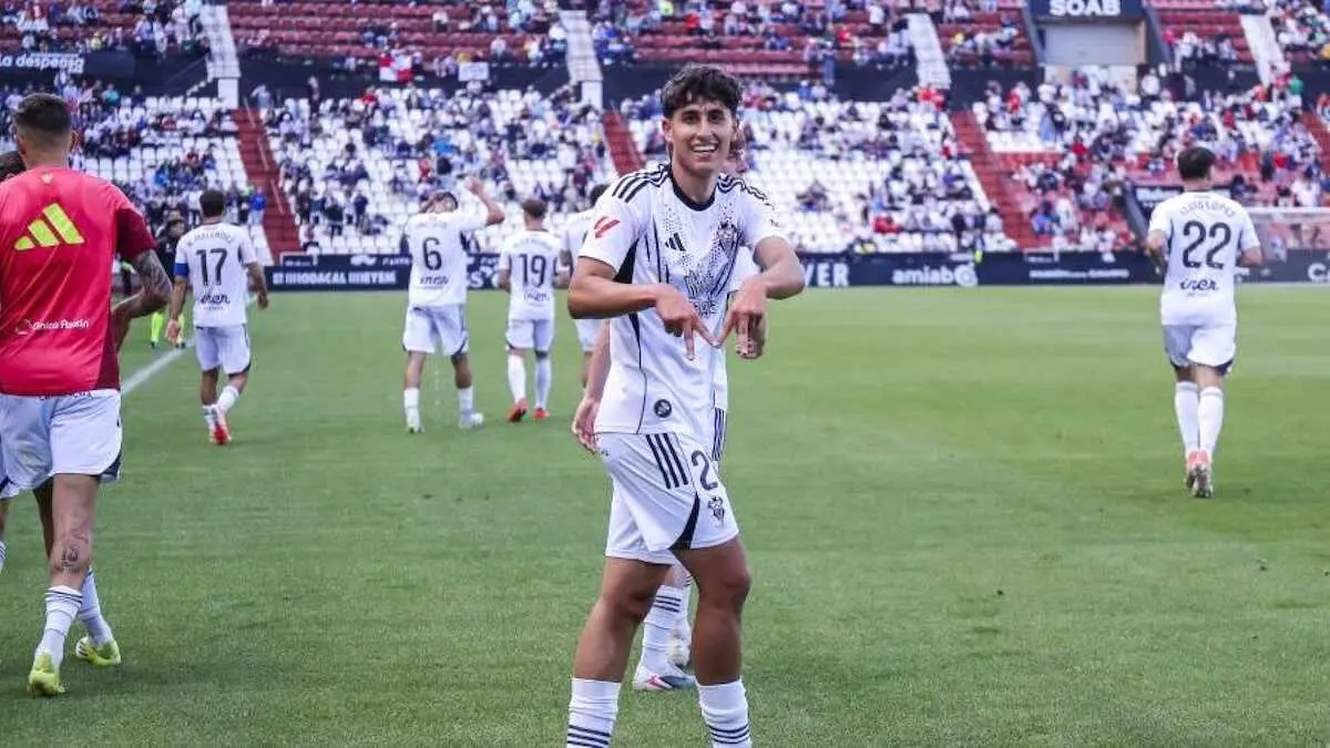 El Albacete sentencia a la Cultural Leonesa en el Belmonte (2-1)
