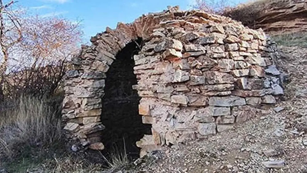 Molina de Arag&oacute;n (Guadalajara) busca fondos para salvar la Nevera del Val