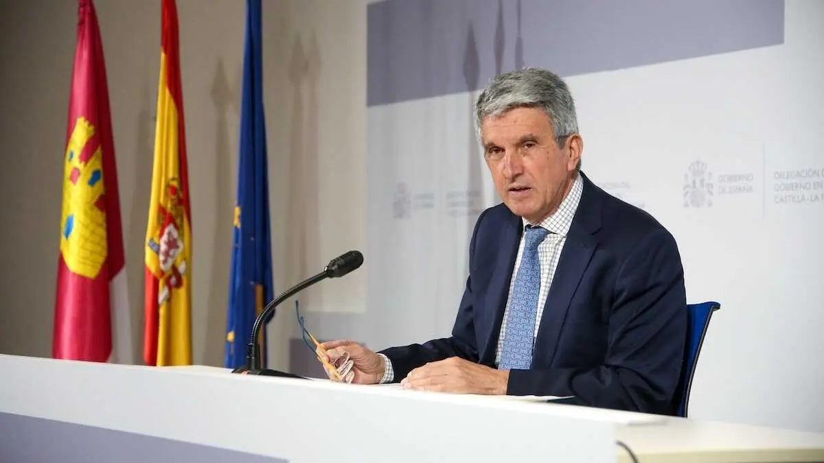El delegado del Gobierno en Castilla-La Mancha, Jos&eacute; Pablo Sabrido, ha informado en rueda de prensa sobre el Plan Especial de Empleo en Zonas Rurales