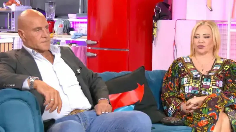 En la imagen de archivo Kiko Matamoros y Bel&eacute;n Esteban en una de sus intervenciones televisivas