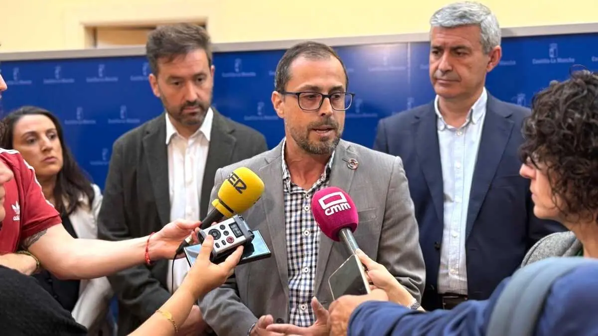 El viceconsejero de Medio Ambiente, Jos&eacute; Almod&oacute;var, en la constituci&oacute;n de la Mesa Provincial del Conejo de Monte de Toledo.