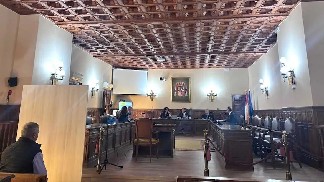 Condenado a cuatro a&ntilde;os por abusar de sus dos sobrinas en Cuenca - EP