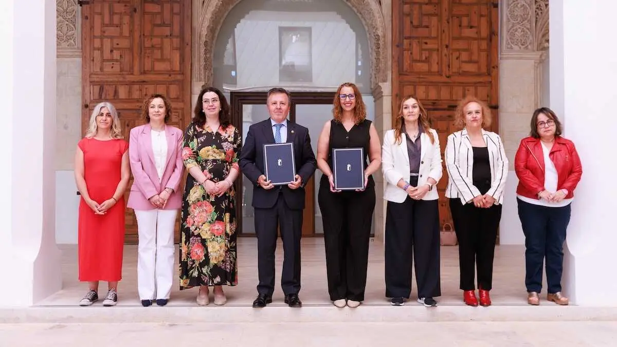 La consejera de Igualdad, Sara Sim&oacute;n, firma un convenio de formaci&oacute;n en materia de violencia sexual con el Consejo de la Abogac&iacute;a de Castilla-La Mancha.