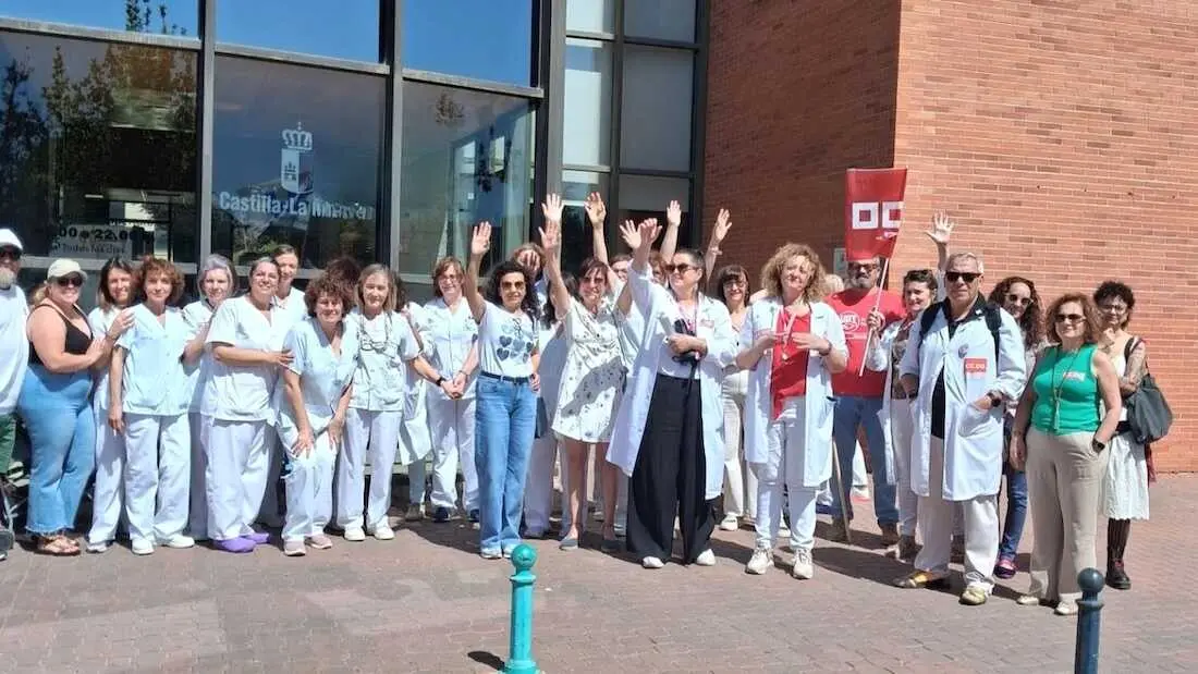 T&eacute;cnicos sanitarios paran en Castilla-La Mancha por su categor&iacute;a