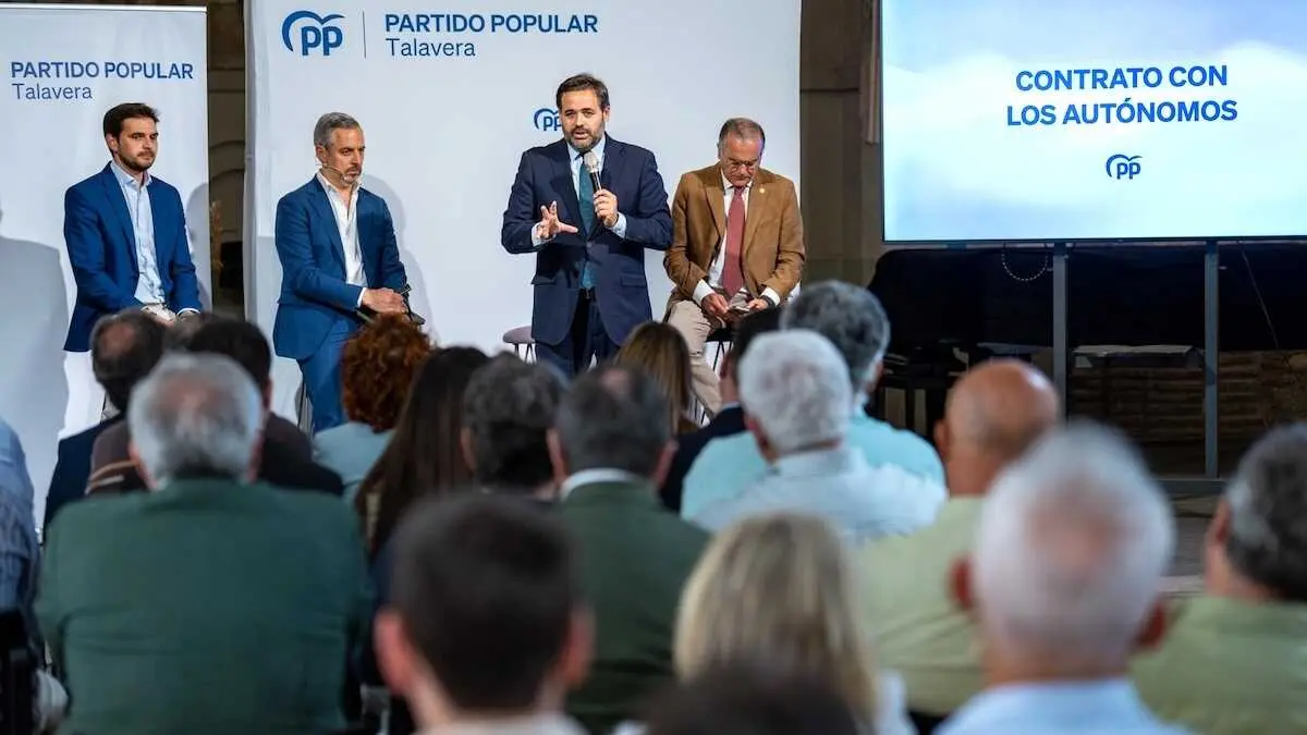 Encuentro con aut&oacute;nomos organizado por el PP en Talavera de la Reina (Toledo)