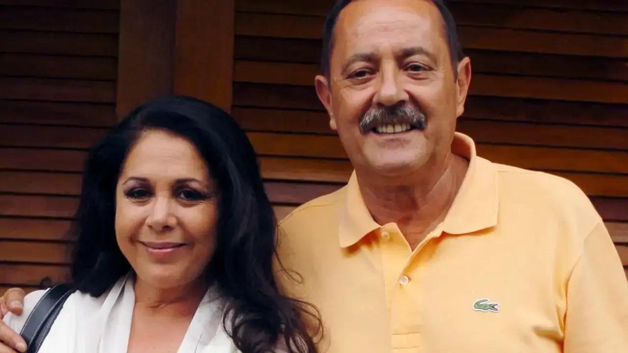 En la imagen de archivo Isabel Pantoja junto a Juli&aacute;n Mu&ntilde;oz