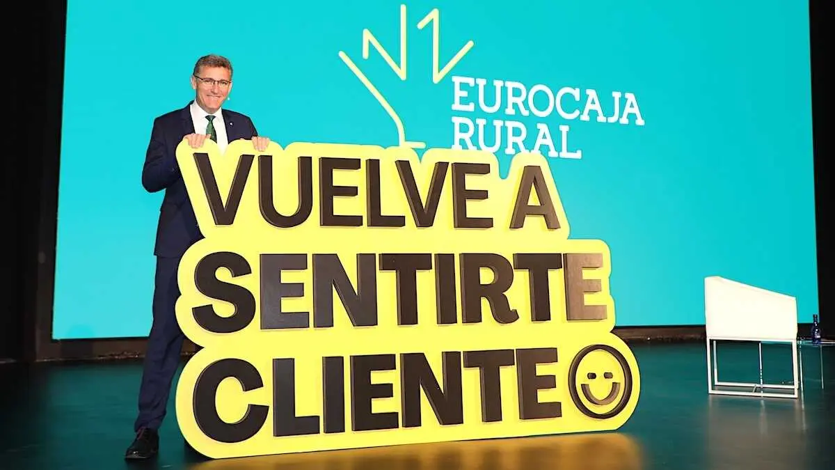 El director general de Eurocaja Rural, V&iacute;ctor Manuel Mart&iacute;n L&oacute;pez, presenta la nueva campa&ntilde;a institucional de la entidad financiera 'Vuelve a sentirse cliente'