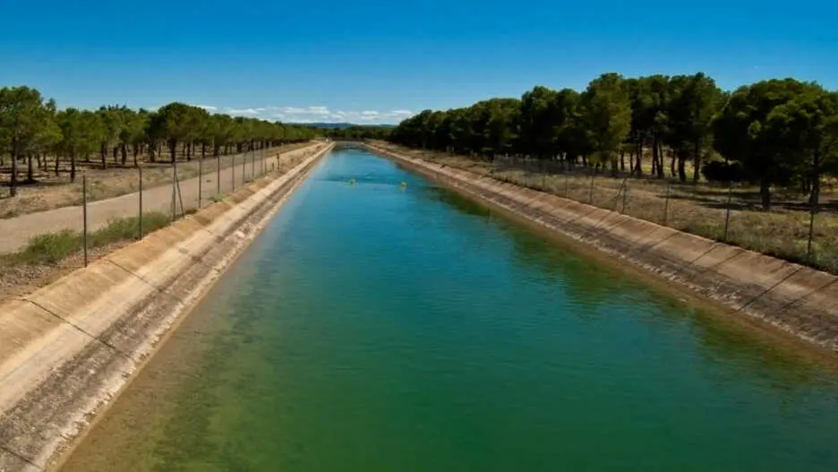 En la imagen de archivo el canal del trasvase Tajo-Segura