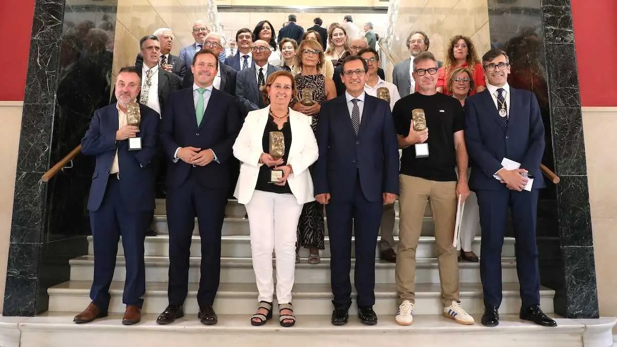 La Rabacht cumple 110 a&ntilde;os y distingue a referentes de Toledo