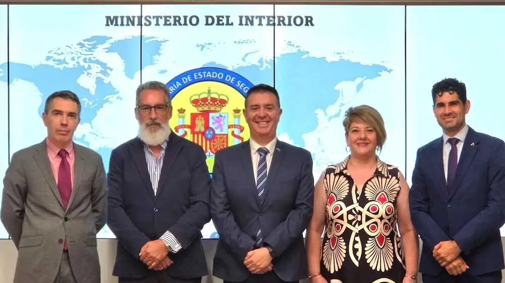 Interior garantiza que la reforma no prohibir&aacute; la navaja de Albacete