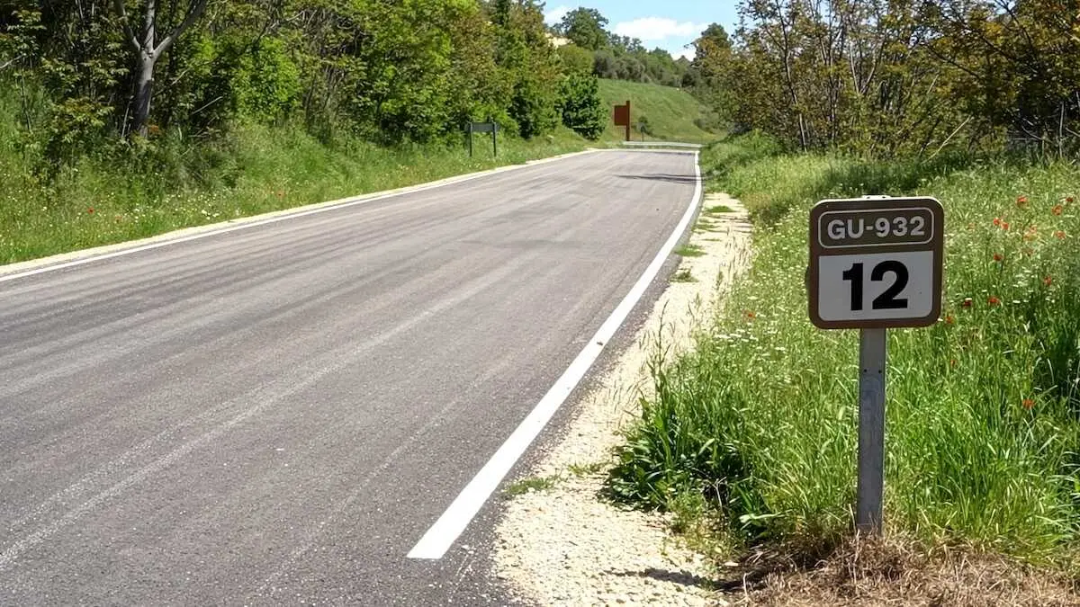 La Diputaci&oacute;n invierte 3,8 millones en cinco carreteras de Guadalajara