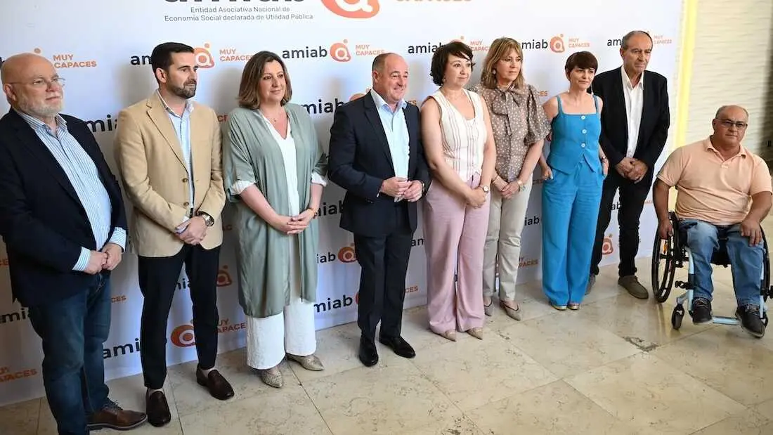 La consejera de Econom&iacute;a, Empresas y Empleo, Patricia Franco, ha clausurado la Asamblea General de AMIAB en Albacete.