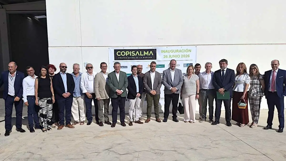 El consejero de Agricultura, Ganader&iacute;a y Desarrollo Rural, Juli&aacute;n Mart&iacute;nez Liz&aacute;n, ha inaugurado en Madridejos (Toledo) la Cooperativa Copisalma Sociedad Cooperativa de Castilla-La Mancha.