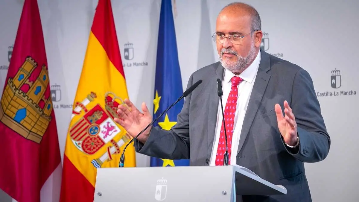 El vicepresidente primero del Gobierno regional, Jos&eacute; Luis Mart&iacute;nez Guijarro, ha ofrecido un balance de la acci&oacute;n del Gobierno de Emiliano Garc&iacute;a-Page durante los tres a&ntilde;os de esta XI legislatura.