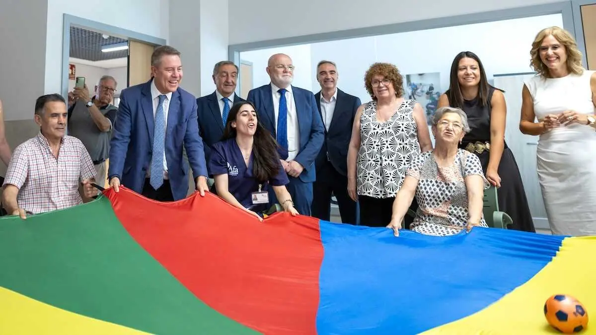 El presidente de Castilla-La Mancha, Emiliano Garc&iacute;a-Page, inaugura, en Albacete, el Centro de Referencia de Alzheimer y otras demencias.