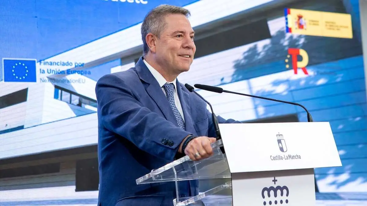 El presidente de Castilla-La Mancha, Emiliano Garc&iacute;a-Page, inaugura, en Albacete, el Centro de Referencia de Alzheimer y otras demencias.