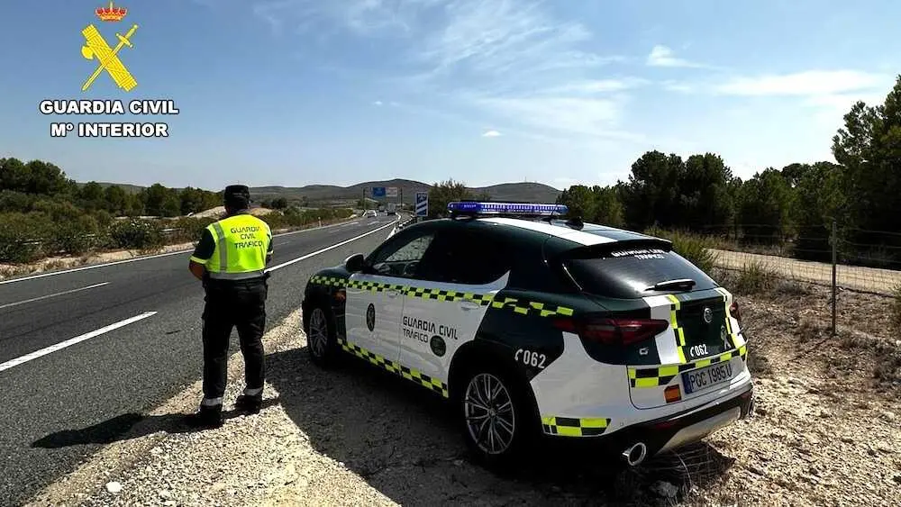 Un conductor investigado por ir a 212 km/h en la AP-36 de Cuenca, Guardia Civil de Tr&aacute;fico, radar, velocidad, control,&nbsp;