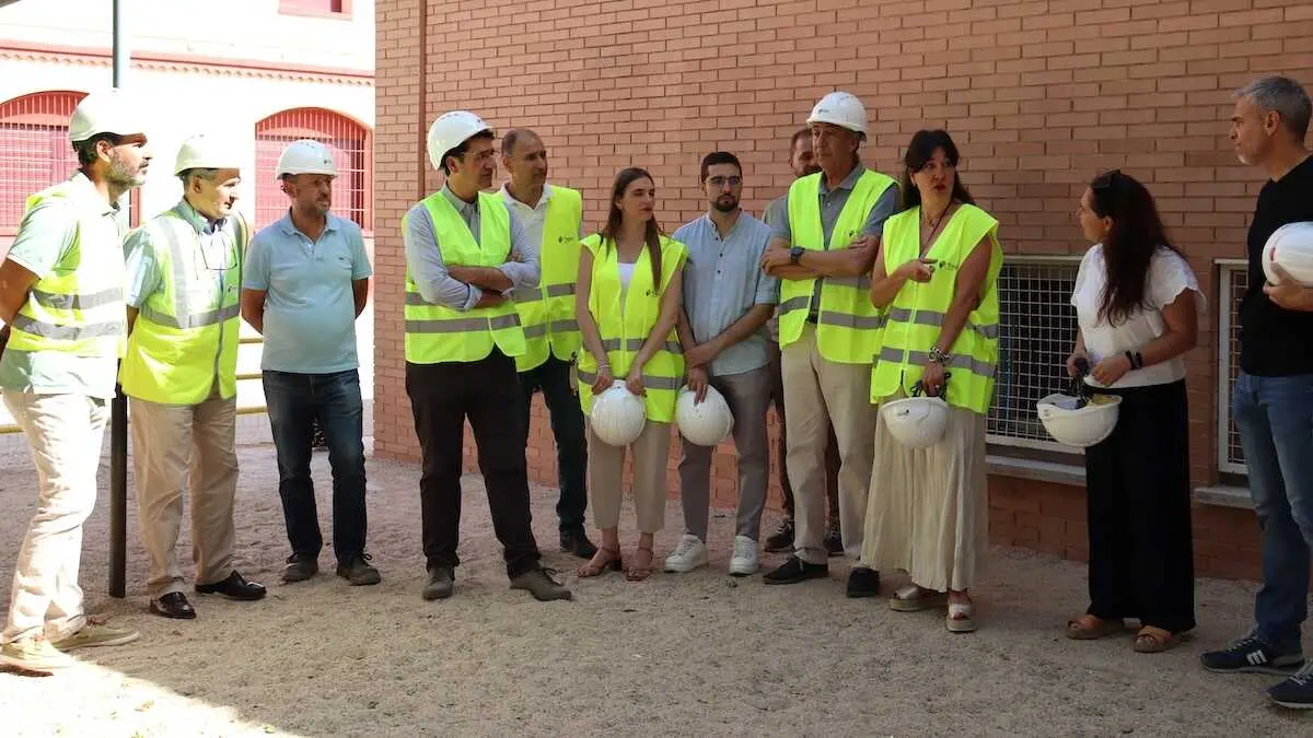 El vicepresidente segundo del Gobierno de Castilla-La Mancha, Jos&eacute; Manuel Caballero, ha visitado las obras que la Junta de Comunidades est&aacute; desarrollando en el CEIP &lsquo;Santo Tom&aacute;s de Villanueva&rsquo; de Ciudad Real.