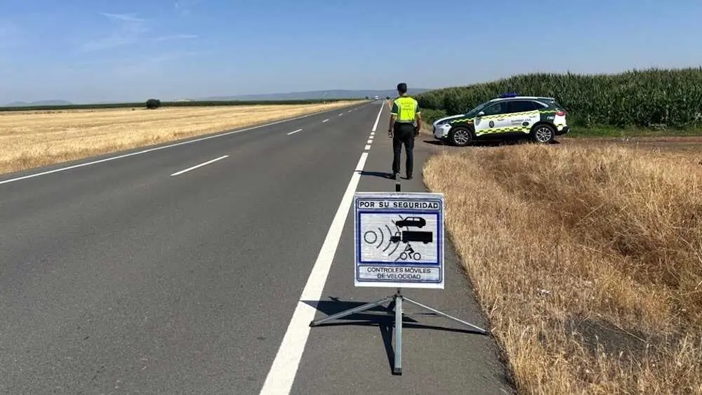 Guardia Civil, tr&aacute;fico, radar, control, velocidad,