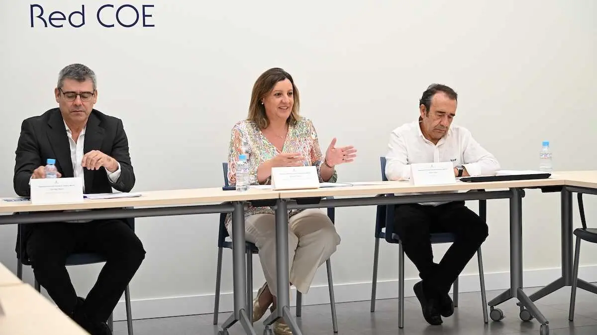 La consejera de Econom&iacute;a, Empresas y Empleo, Patricia Franco, preside la reuni&oacute;n del Observatorio de Promoci&oacute;n Industrial de Castilla-La Mancha.