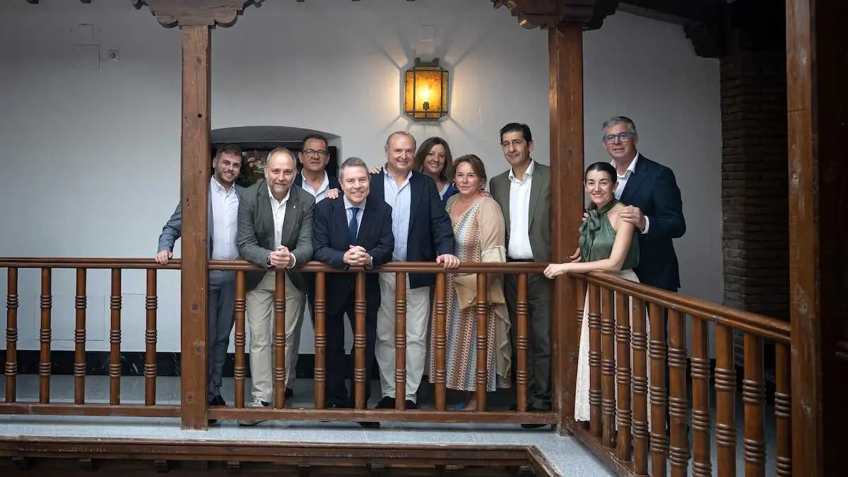 El presidente de Castilla-La Mancha, Emiliano Garc&iacute;a-Page, ha presidido, en la localidad ciudadreale&ntilde;a de Viso del Marqu&eacute;s, el acto de apertura de la Hospeder&iacute;a &acute;La Almazara del Marqu&eacute;s&acute;.