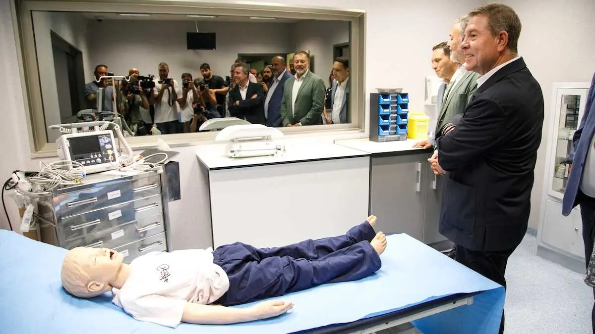 El presidente de Castilla-La Mancha, Emiliano Garc&iacute;a-Page, visita el Centro de Simulaci&oacute;n e Innovaci&oacute;n de Cuenca (CESICU). En el Centro de Salud Cuenca I, en la capital conquense.