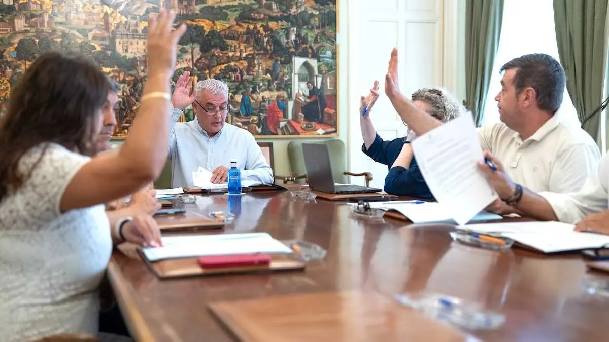 En la imagen un instante de la reuni&oacute;n de la Junta de Gobierno Extraordinaria de la Diputaci&oacute;n de Gaudalajara