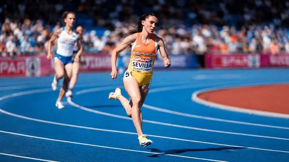 Paula Sevilla avanza a semifinales del Europeo con 51.78 en los 400