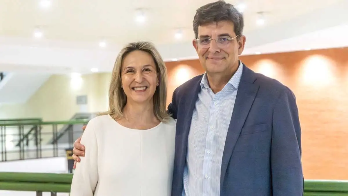 El rector de la UAH, Carmelo Garc&iacute;a, en una imagen de archivo junto a la alcaldesa de Guadalajara, Ana Guarinos